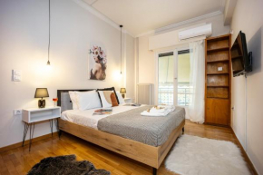 City Center Cafe Apartment